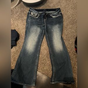 Boot cut jeans, never worn excellent condition. Smoke free home.